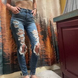 BUY 2 GET 2🔥 American Eagle Ripped Skinny Jeans